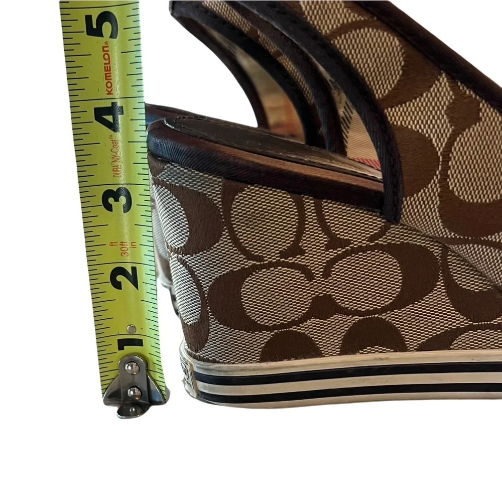 Women’s Genuine Coach Sydney Monogram Peep Toe Wedges 8.5 Brown Tan - Picture 11 of 15
